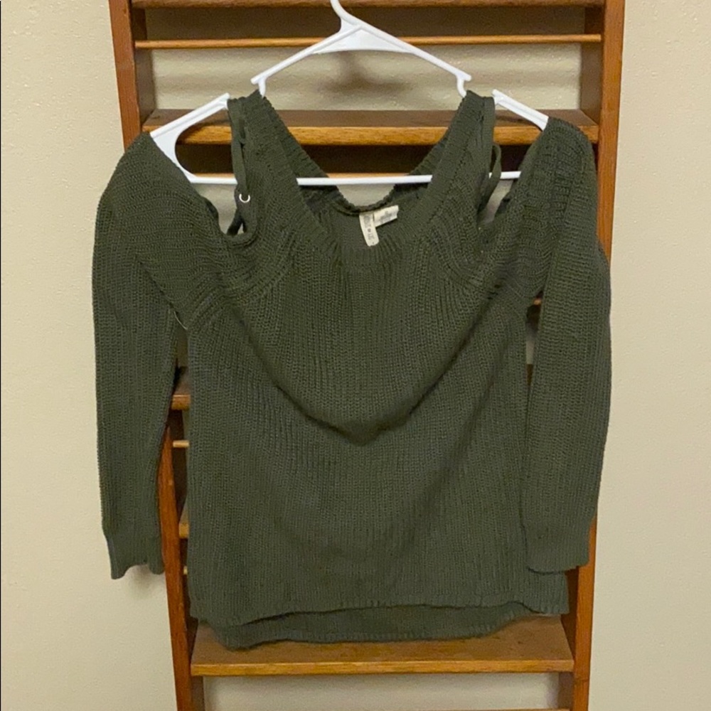 Green shirt